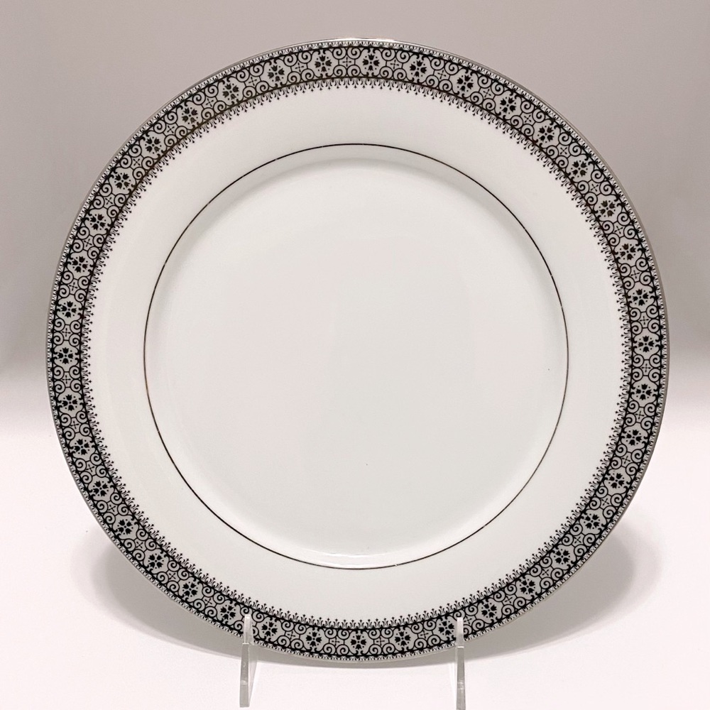 Discontinued Segovia by Noritake Dinner Plates